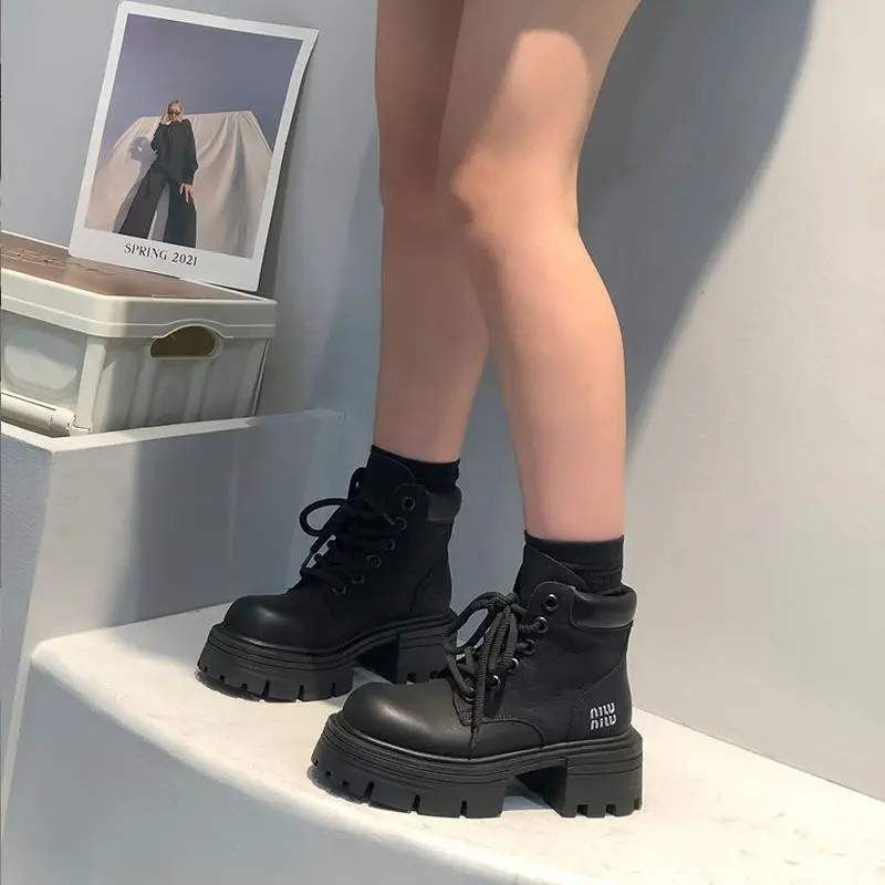 European Station Vintage Women's 2023 Autumn New Thick-Soled British Style Small Western Style Short Boots