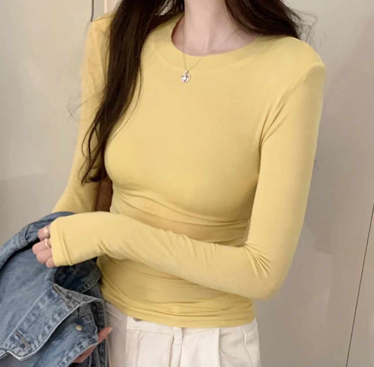 

Round neck shoulder solid color long sleeved T-shirt for women