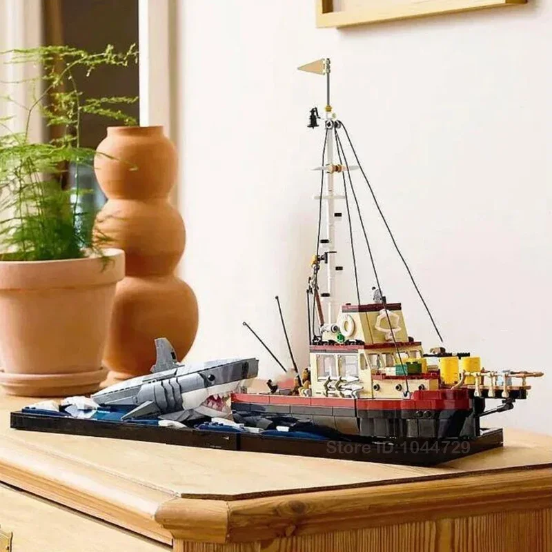 Building Block Toys Building Toy Set Educational Toy Jaws Diorama Boat Shark Pirate Ship Building Blocks Fishing Boat Model Bricks Toys 21350 for Kid
