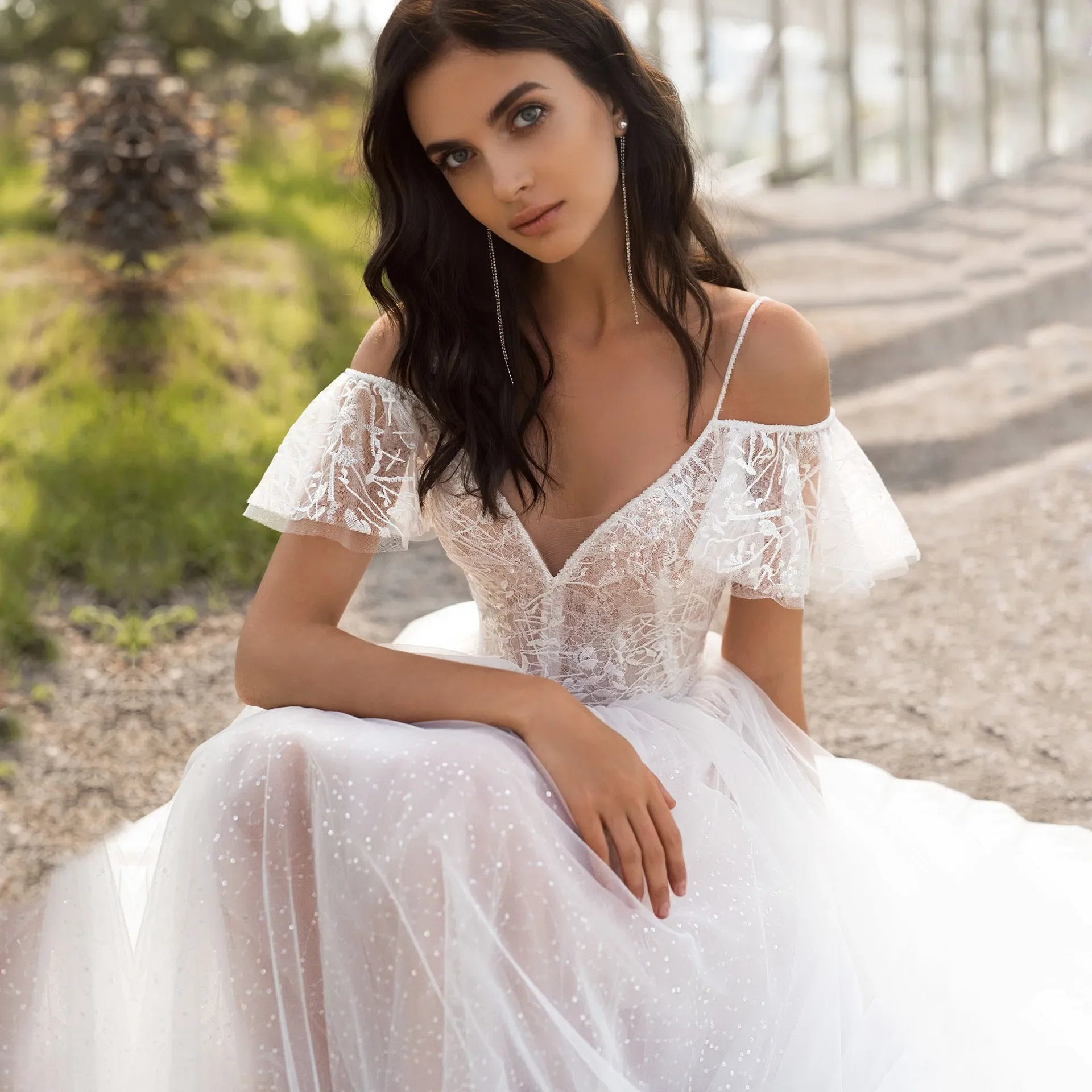 Plus Size Wedding Dress Slimming Lace Flower Off-Shoulder For Heavy Women Smooths Your Silhouette 2