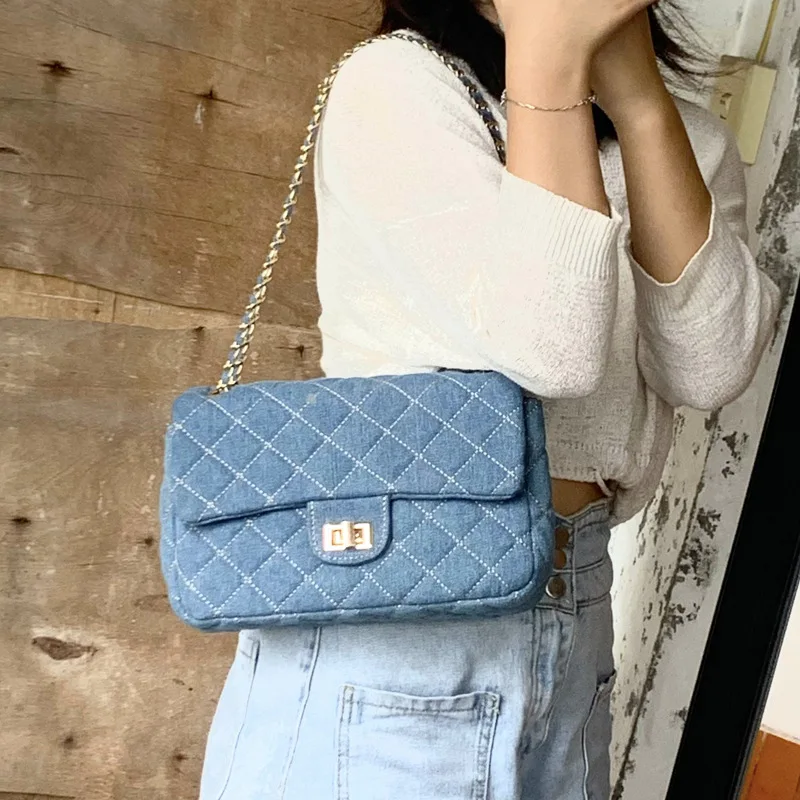 

Chain New Denim Blue Embroidered Single Shoulder Diagonal Straddle Bag