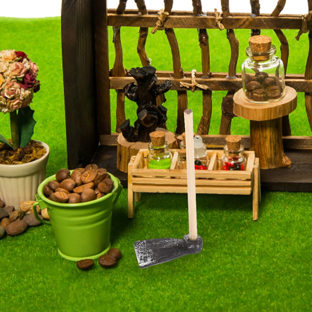 

4Pcs Plastic Mini Hoe for Dollhouse Mini Garden Hoe Tool House Garden Miniature Hoe Decor