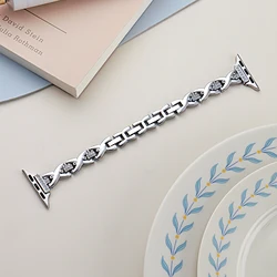 Elegant Diamond Metal Strap for Apple Watch - Premium Bracelet Design (Silver)