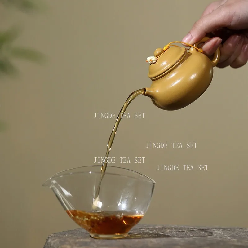 120ml Chinese Yixing Purple Clay Teapot Handmade Teapot Made of Gold and Vermilion Clay Household Teapot Tea Set Accessories