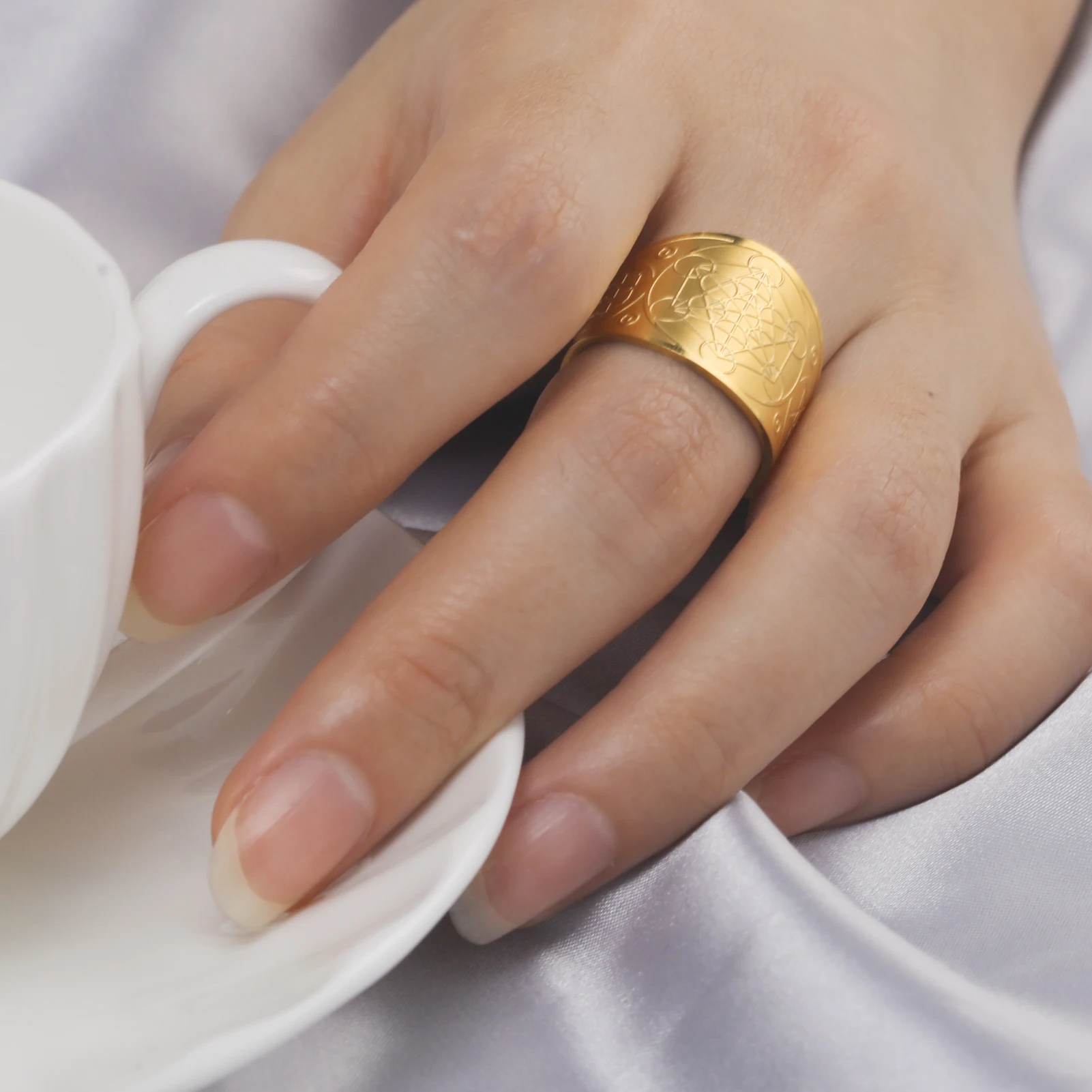 Kkjoy Edelstahl Goldfarben Kupfer Antike Bronze Sechseckiger Stern Magischer Kreis Mond Offener Ring für Männer Party Geschenk Einzelhandel – Detail 28