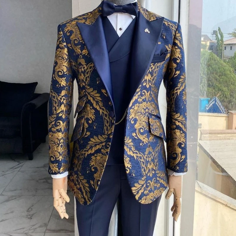 

Floral Jacquard Men Suits for Wedding 2022 Peaked Lapel Groom Tuxedo 3 Piece Navy Blue Male Jacket Waistcoat with Pants