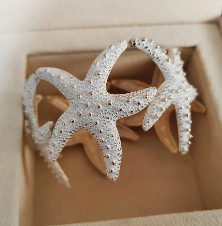 Golden Elastic Starfish Bracelet For Women Girl
