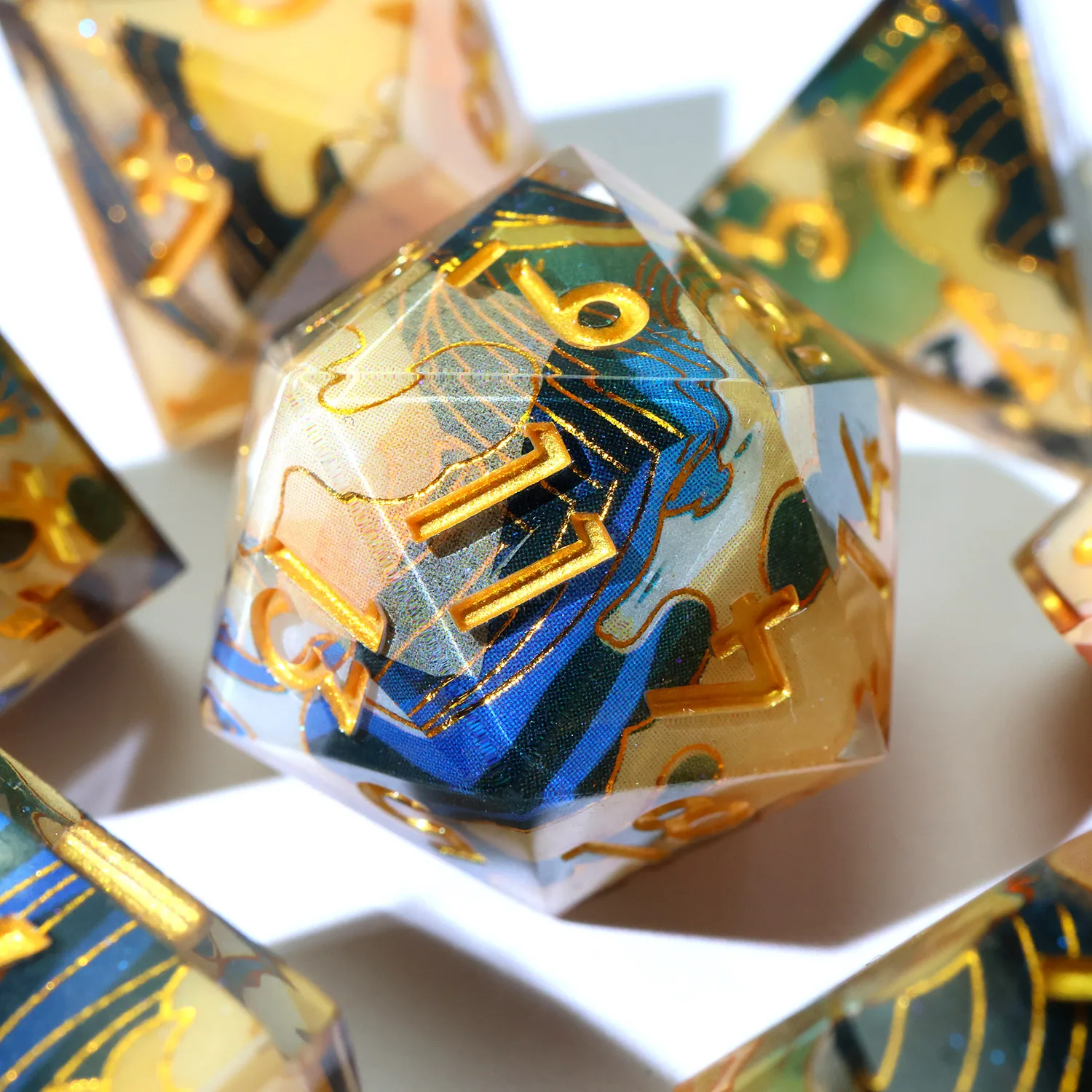 Handmade Enchanted Crane Polyhedral RPG Dice Set Resin DND Dice for Board Games Role-Playing & Tabletop Fun-F9 game dice,dice set