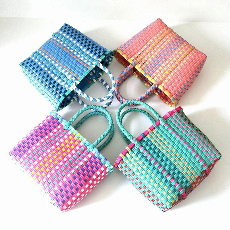 Colourful woven shoulder handbag with strap, ideal for casual daily use or outings – includes free shipping in Singapore.
