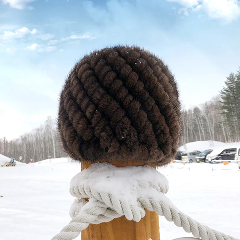 

Hot Winter Women's Genuine Real Knitted Mink Fur Hats Female Winter Warm Ear Caps Fashion Headgear Natural Mink Fur Caps