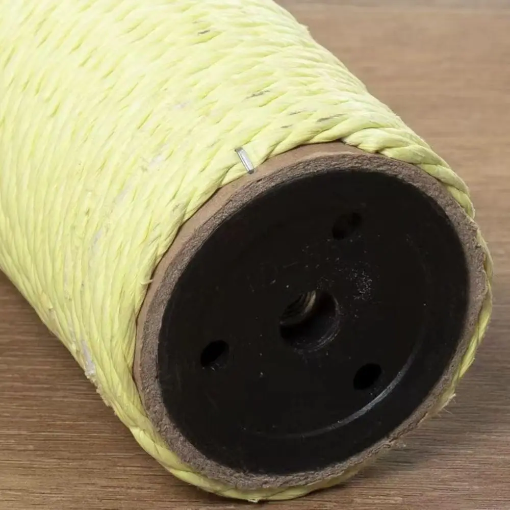 Durable Sisal Cat Scratcher Pole Non-Debris Non-Shedding Cat Scratching Column Hanging Vertical Cat Scratching Post for Cat Cage