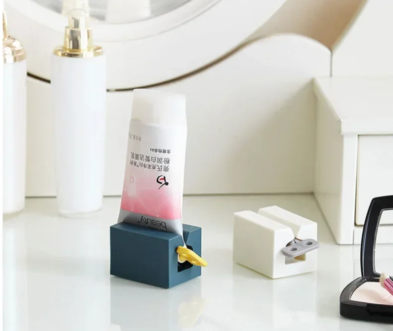 Description Picture 2 of item1 roller tube toothpaste squeezer, toothpaste holder, Multi-Purpose Toothpaste Dispenser, Rolling Toothpaste Holder Stand