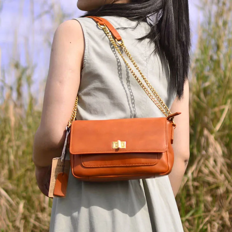 

Сумка AETOOLeather на цепочке, сумка через плечо в стиле ретро, нишевая Подмышечная кожа, искусственный растительный дубленый слой головы, Воловья кожа, высокое качество, простая вещь