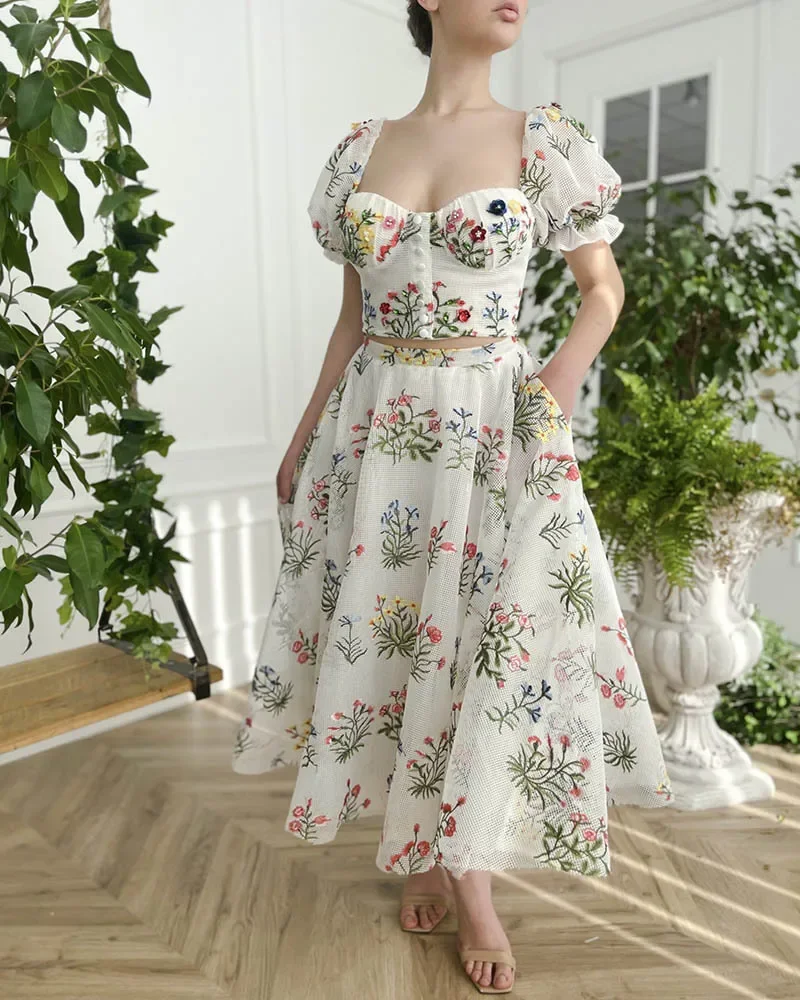 

2024 Women Bohemian Style Waist Closing Sexy Cross Belt Backless Suspender Skirt Embroidered 2 Piece Dress Set