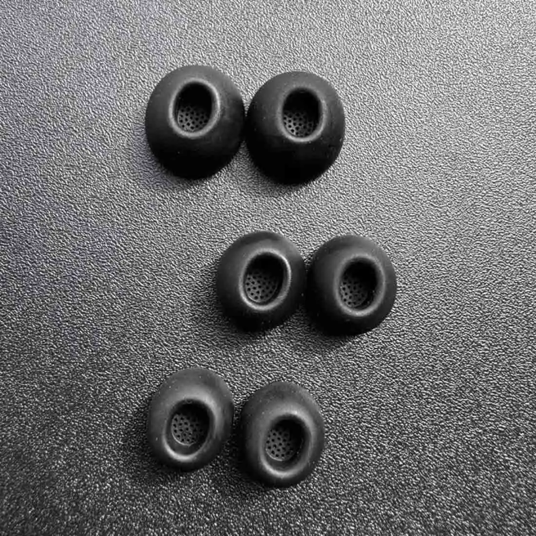 Premium Silicone Ear Tips for Wireless Earbuds - 3 Pairs in S/M/L Sizes
