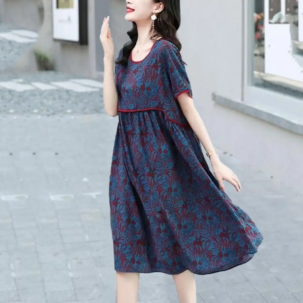 

Lightweight Dress Stylish Vintage Floral Patchwork Midi Dress Elegant O Neck Short Sleeve Pleated Design for Women's Summer