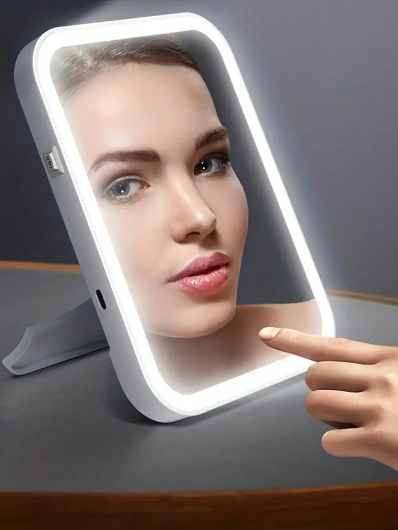 LED 휴대용 데스크탑 4 AA 건전지, 빛이 있는 기숙사 메이크업 거울, 사각형 학생 접이식 거울, USB 또는 전원