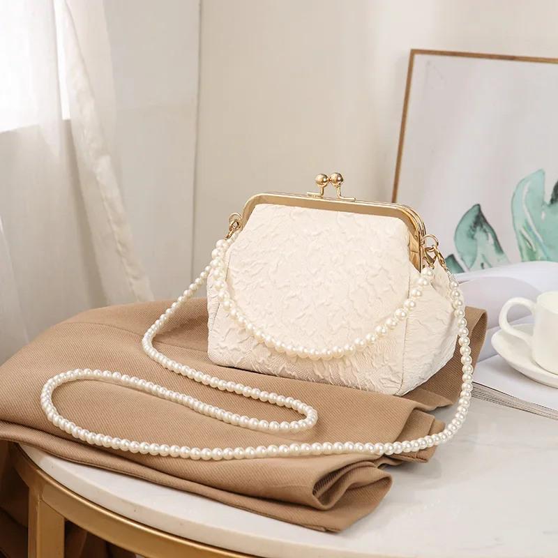 Pearl Chain Shoulder Bag New Portable Shell Clutch Mini Bag Beaded Fashion Crossbody for Women Evening Handbags Purse