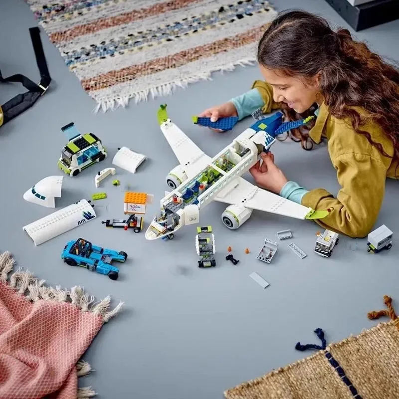Building Block Toys MINISO Disney Passenger Airplane MOC Bricks City Aircraft Plane Constructor Compatible 60367 Education Toys Kids Christmas Gift