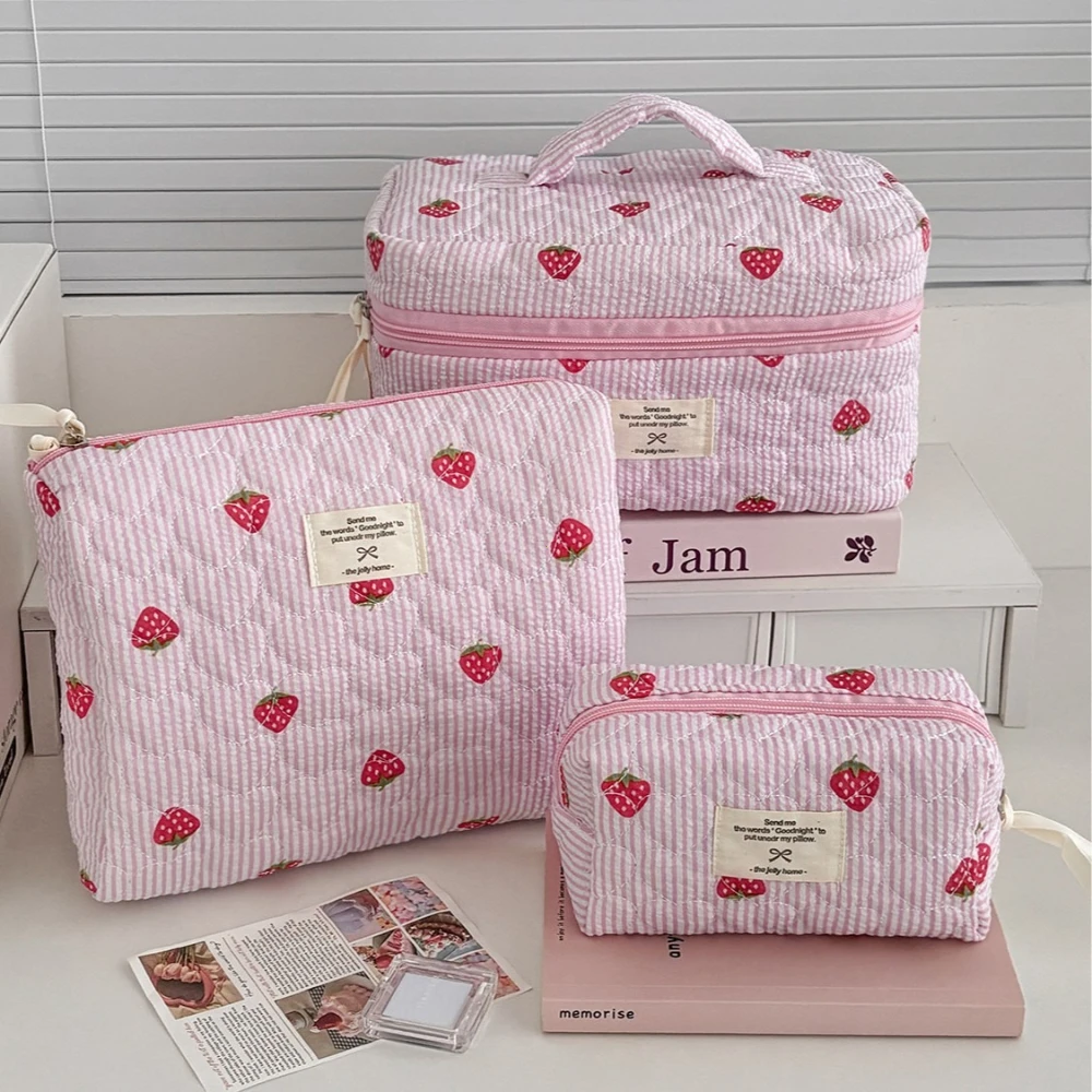 Pink Strawberry Women Cosmetic Quilted Bag Portable Travel Organizer Toiletry Makeup Storage Pouch Handbag Ladies Zipper Bag