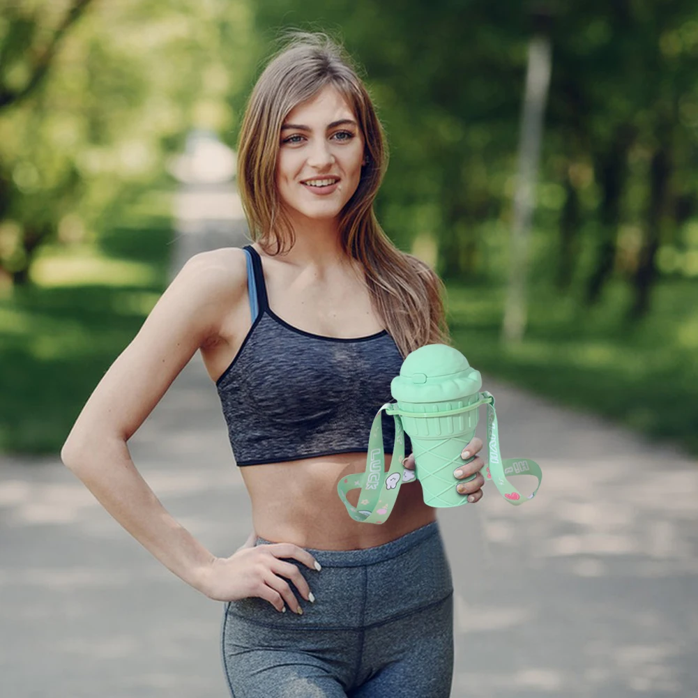500Ml Drinking Cup With Straw Ice Mold Drinking Water Bottle Leak-Proof Cute Water Bottles With Adjustable Strap
