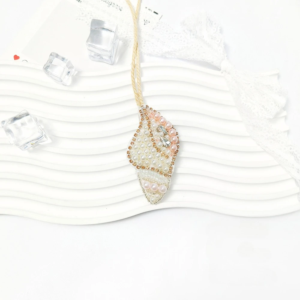 קישוט תיק חיות ימיות כוכב הים מחזיק מפתחות 3D עשוי ידנית פאצ'ים משובצים באבן חן תיק קריסטל לניארד DIY קישוט תיק