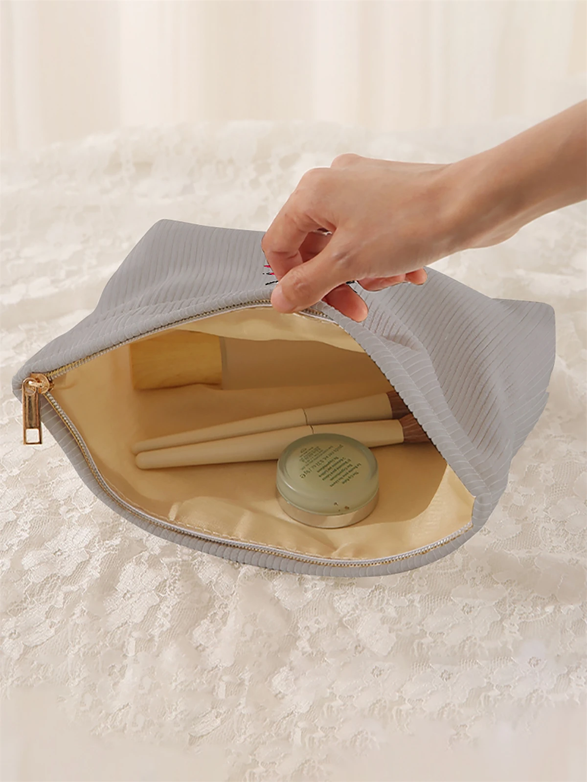 1 dog patterned corduroy makeup bag, lightweight zipper makeup storage box, multifunctional bag with lining