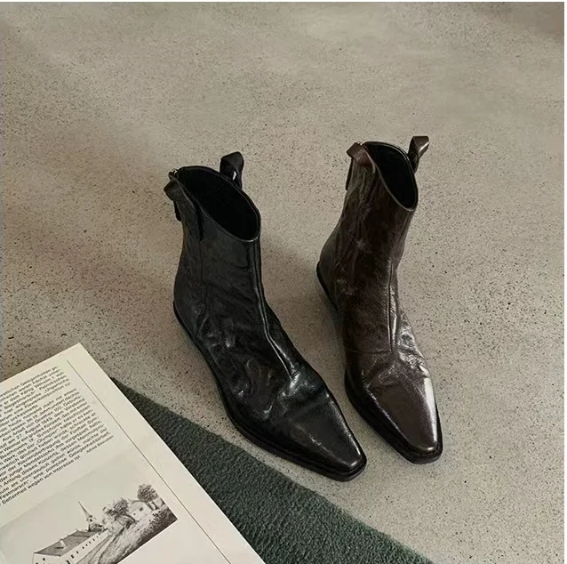 2024 autumn and winter new pointed V-neck western cowboy thick heel Martin women's short boots, slim boots_voghion.com