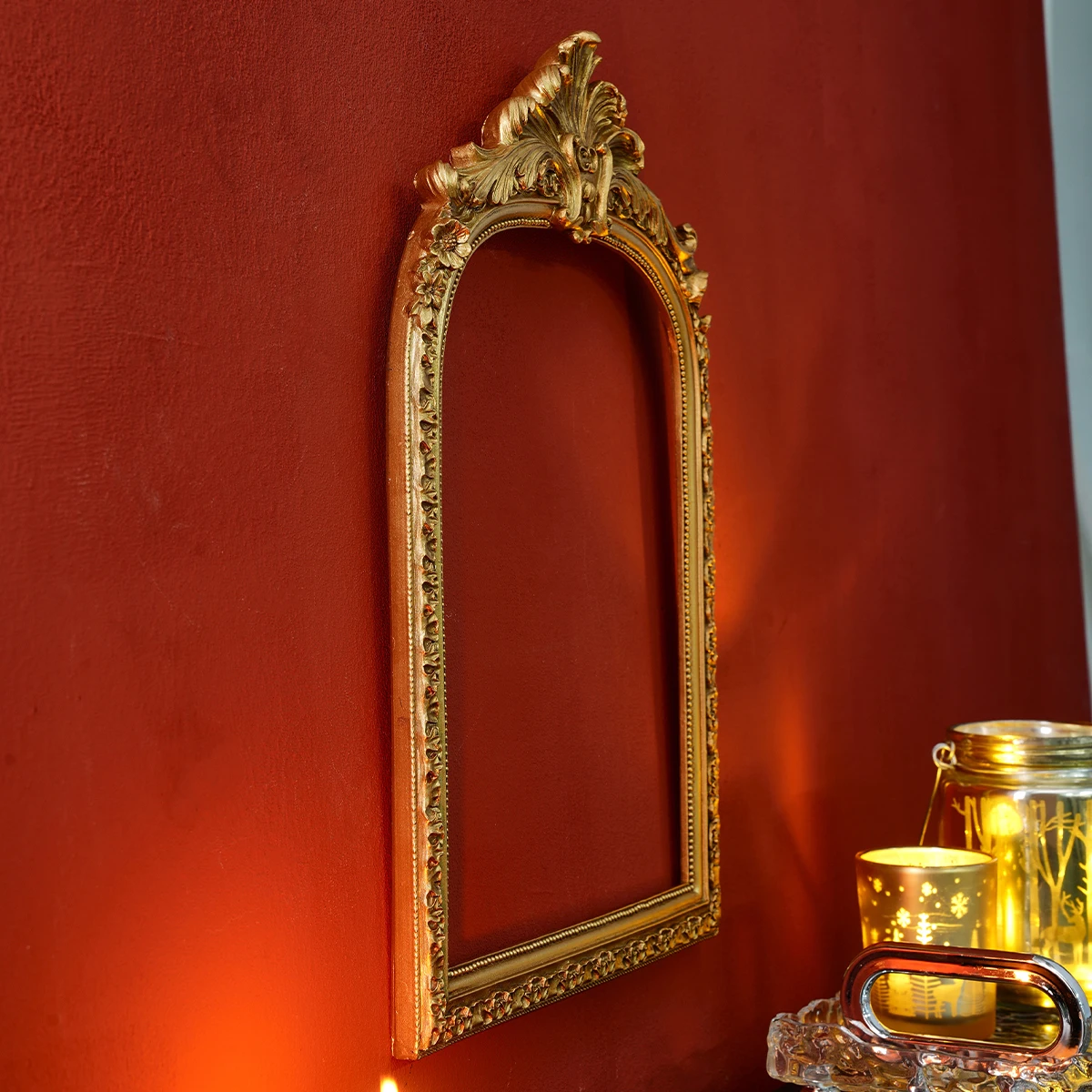 1PC, European-style three-dimensional patterned resin material, golden arched decorative prop frame body, home art pendant