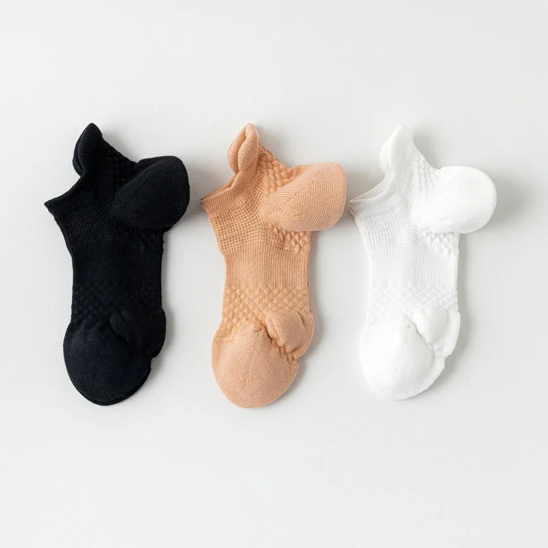 

3 pairs/lot Women summer ankle socks spring ladies non slip black white solid color running sports socks cotton Terry socks