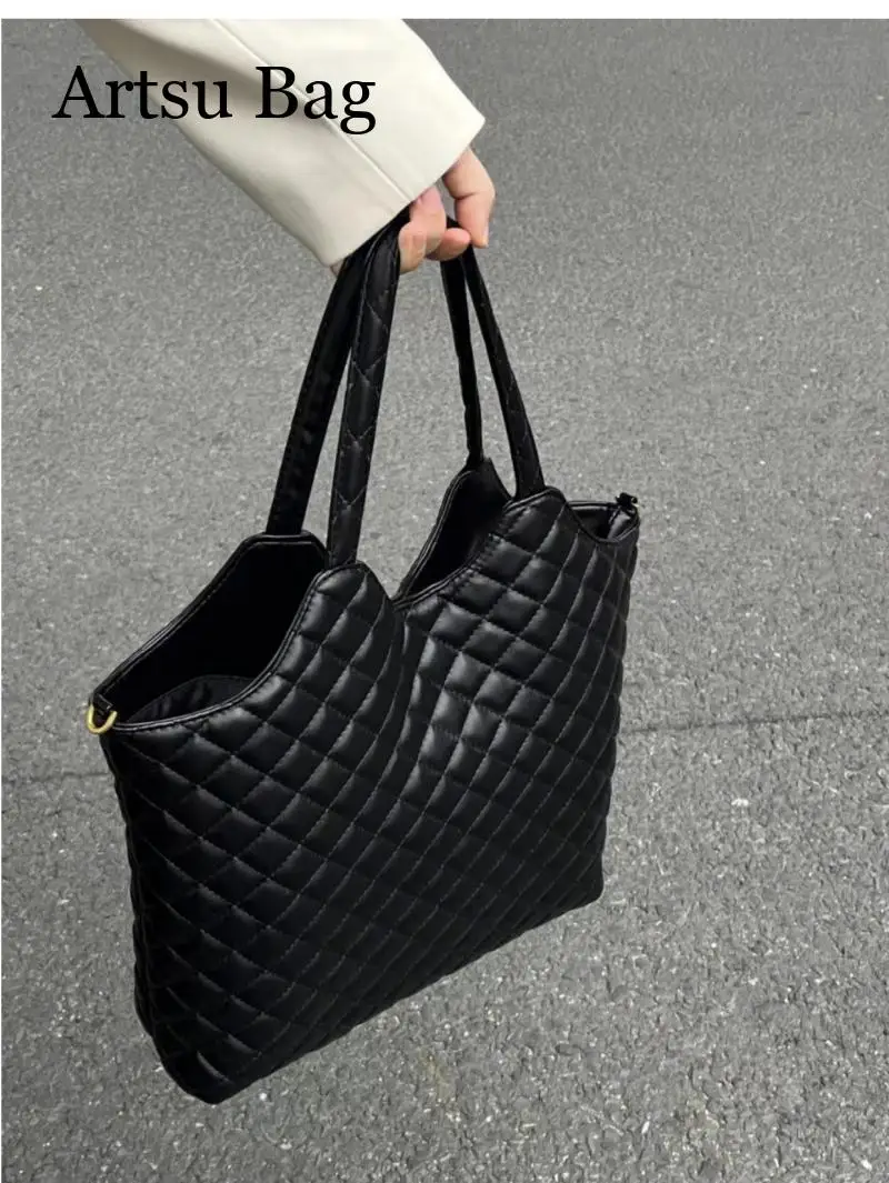 Retro Large Capacity Tote Bag Women's Bag New Lingge Bag Underarm Single Shoulder Handheld Crossbody Bag Women's Handbag