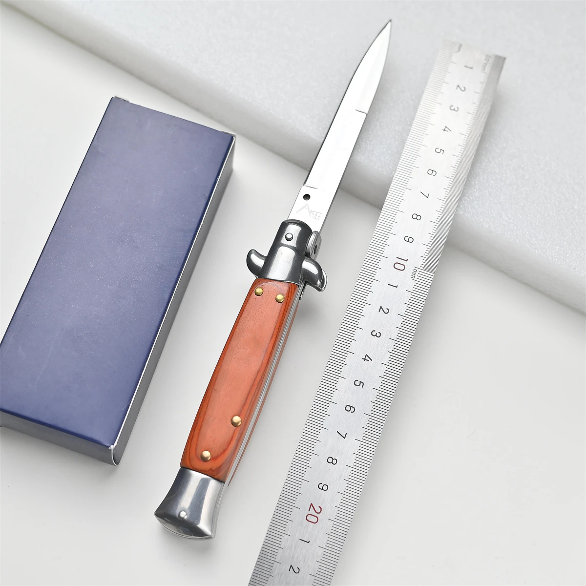 Classic AKC Folding Knife Wooden Handle 440C Blade Quick Open Military Survival Tactics Outdoor Hunting Protective Knife 2