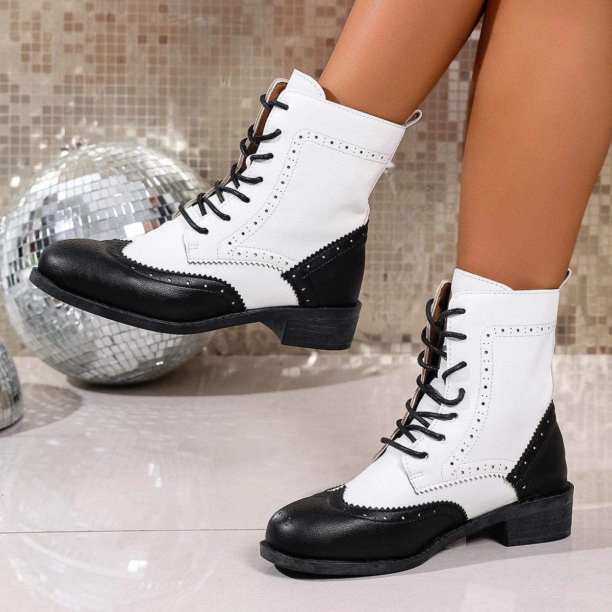 Aphixta Fretwork Leather Upper Classic Women Ankle Boots 3.5cm Med Heel Autumn Winter Woman Shoes Cross-tied Short Boots Shoes