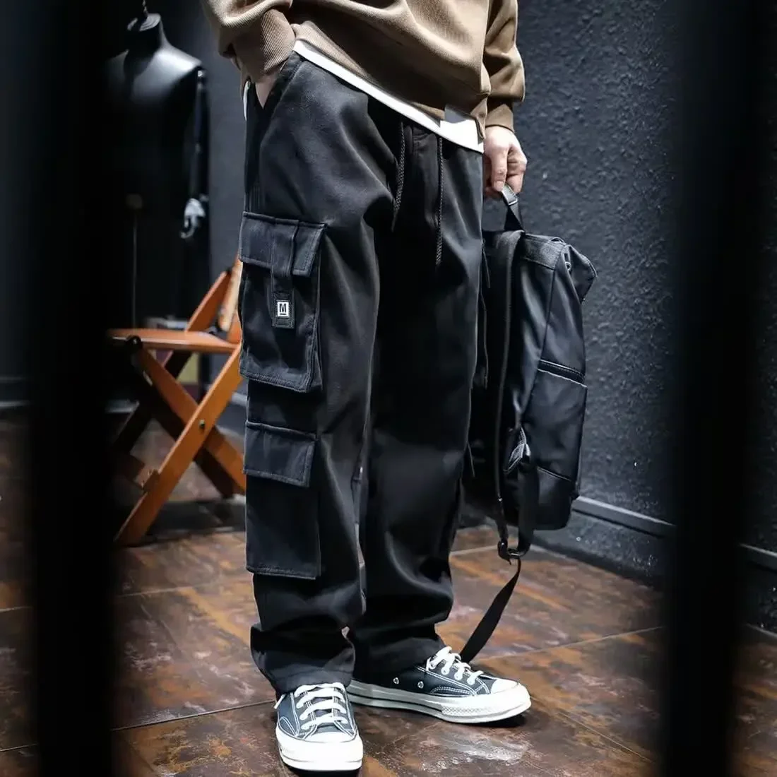 thumbnail image 1 of Pantalones de hombre multibolsillos primavera verano casual multibolsillos pantalones de hombre cargo de alta calidad ajuste regular estilo coreano Harajuku, 1 of 4