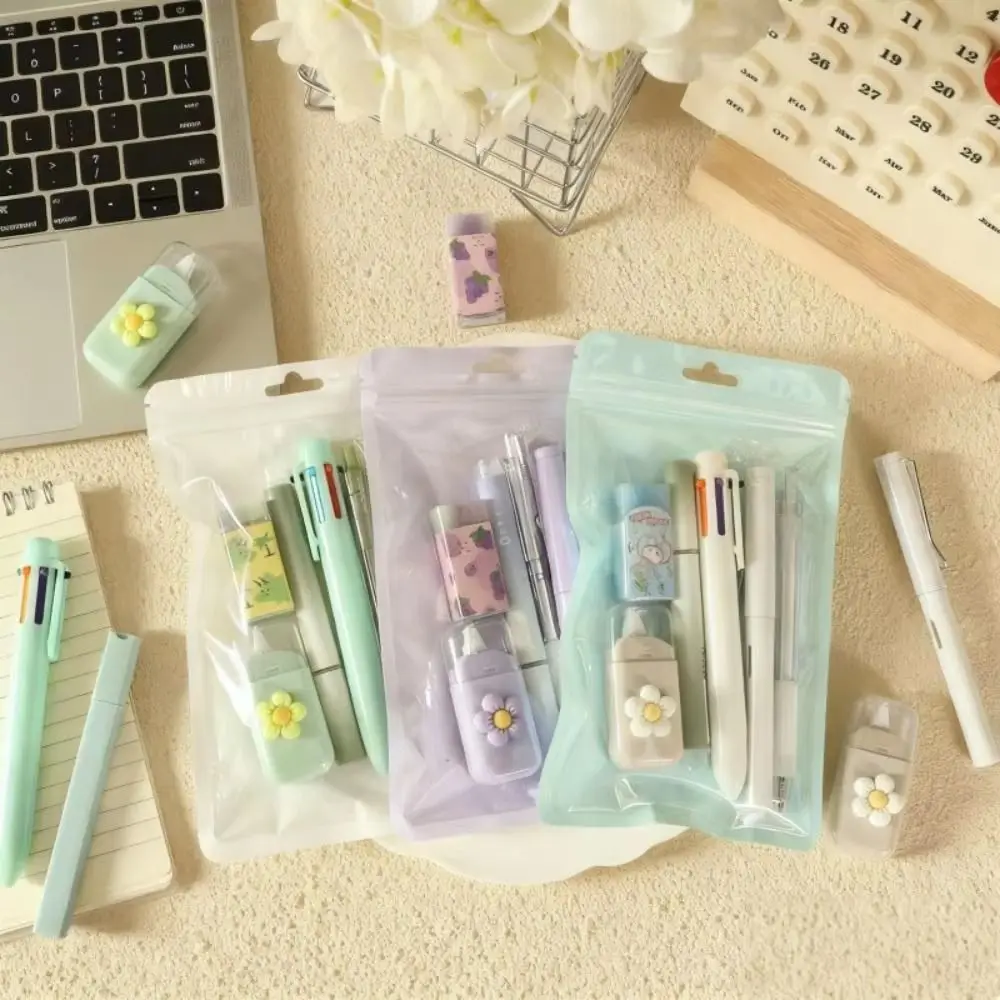 Set di Cancelleria Scolastica con 6 Penne Colorate a Tema Cartone Animato, Kit Regalo per Studenti con Marcatori di Grande Capacità - immagine 4