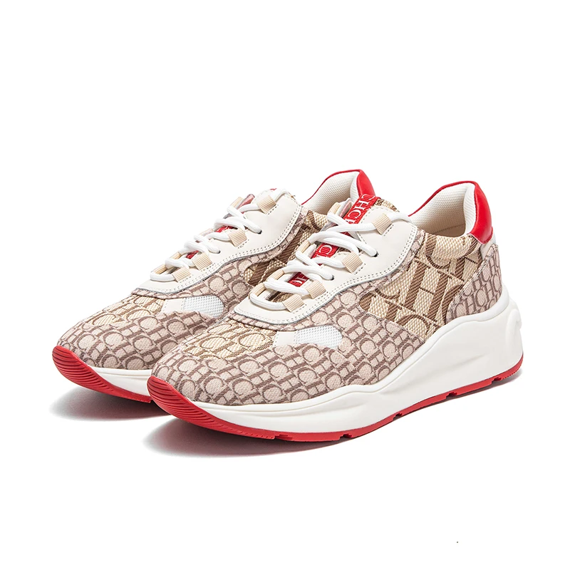 حذاء رياضي من CHC بتصميم أبيض وأحمر