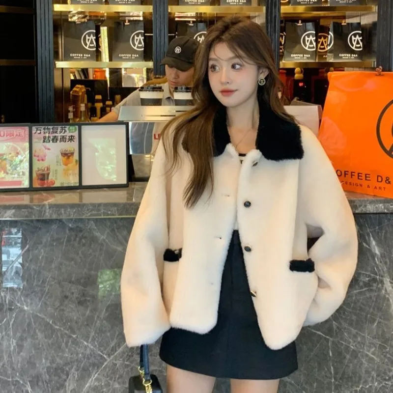 

Celebrity Contrast Polo Neck Coat Women Fragrance Fur Splice Korean Temperament Gentle Sweet Soft Loose Single Breasted Winter