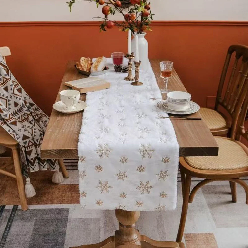 White Christmas Plush Table Runner with Snowflake Runtow 1pcs 30*180cm Christmas Plush Table Runner Christmas Decorations 2026 Merry Christmas Home Decor, 2027 New Year Gift 4