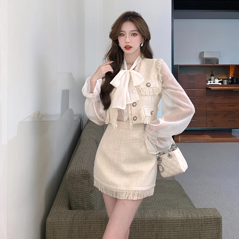 

Women's Autumn Fragrant Long Sleeve Shirt Rough Vest Half Skirt Set Vintage Bow Blouse Tassel Vest Half Skirt Three Piece Sets