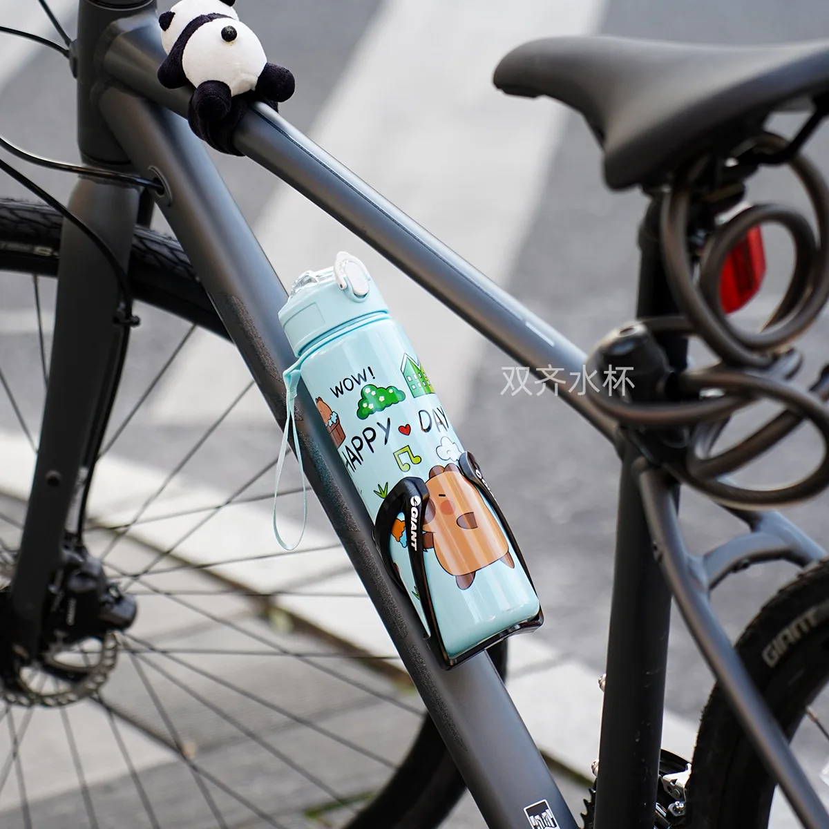 Capybara Large Capacity Travel Water Bottle Portable Leak Proof Kids kapibara Sport Water Bottle Reusable Plastic Straw Cup