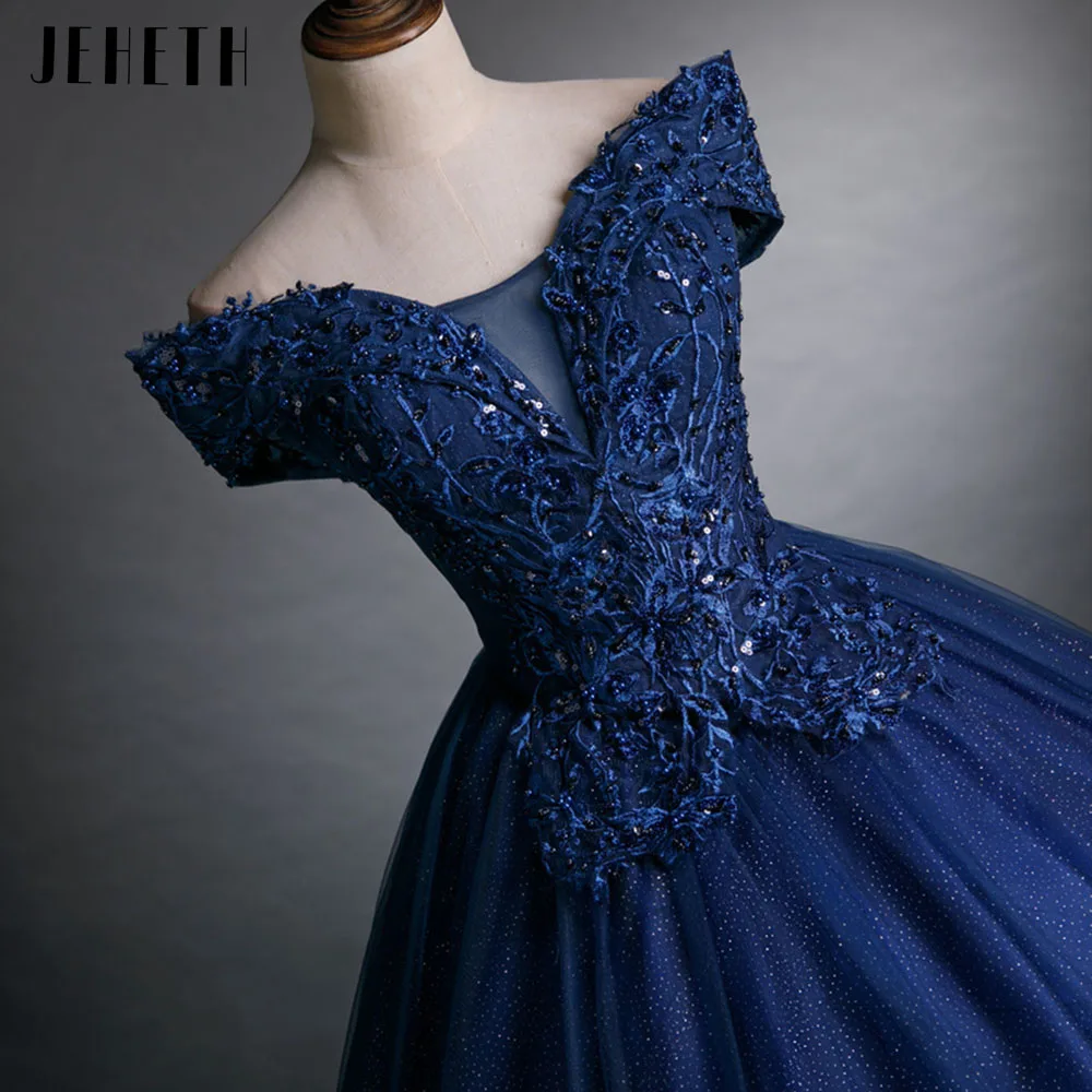 Рисунок 4 - Женское вечернее платье JEHETH