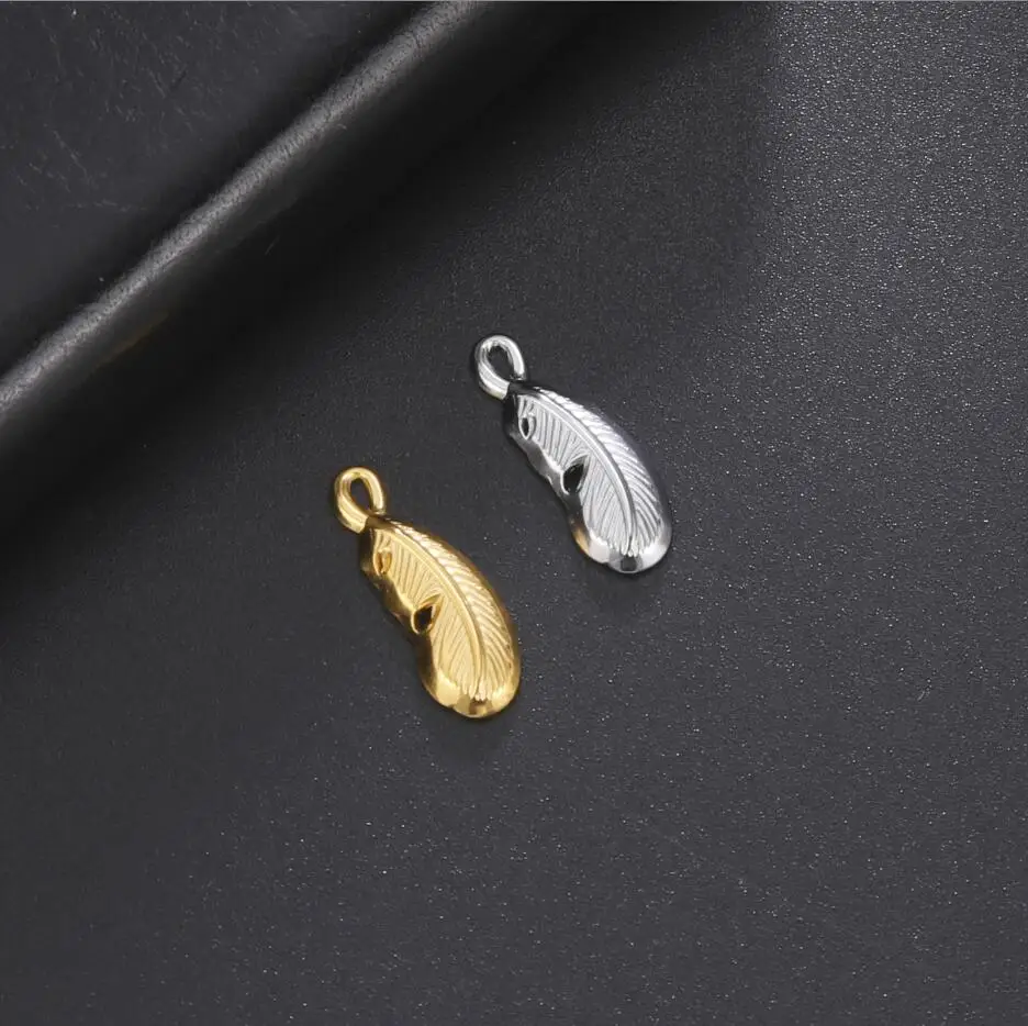

20pcs/Lot Stainless Steel Feather Pendant Female Fashion Jewelry DIY Necklace Charms Accessories F0986