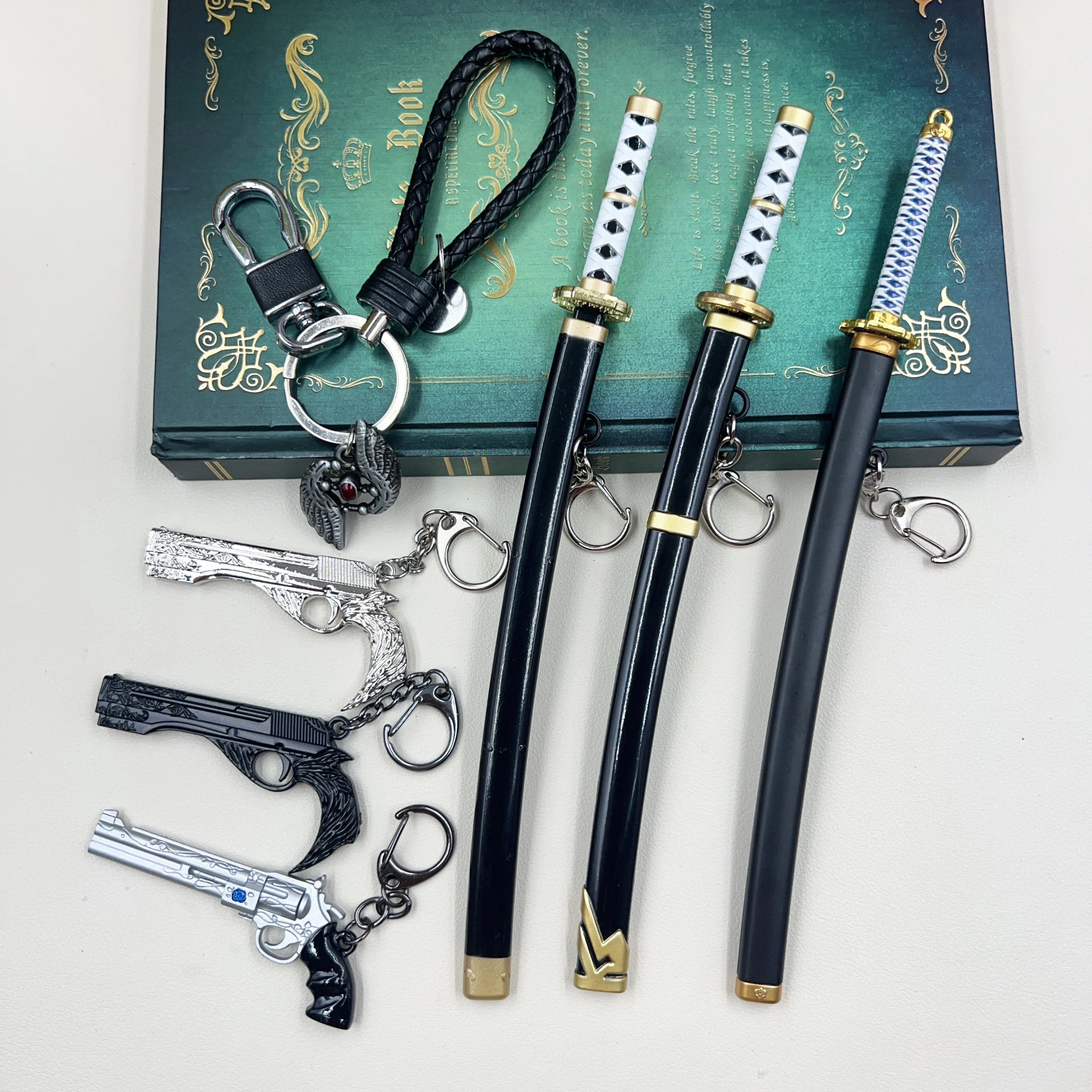OW Weapon-llavero De Espada De Samurái, Modelo De Espada De Anime Espada De Katana Real Japonesa Cuchillo De Mariposa Juguetes Para Nino OW Weapon-llavero De Espada De Samurái, Modelo De Espada De Anime Espada De Katana Real Japonesa Cuchillo De Mariposa Juguetes Para Nino
