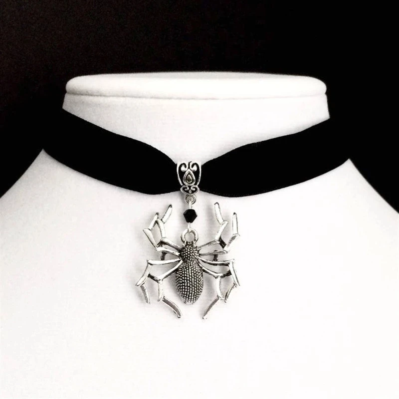 Collier Ras De Cou En Velours Avec Pendentif Araignée - Noir - Neuf Avec Étiquettes