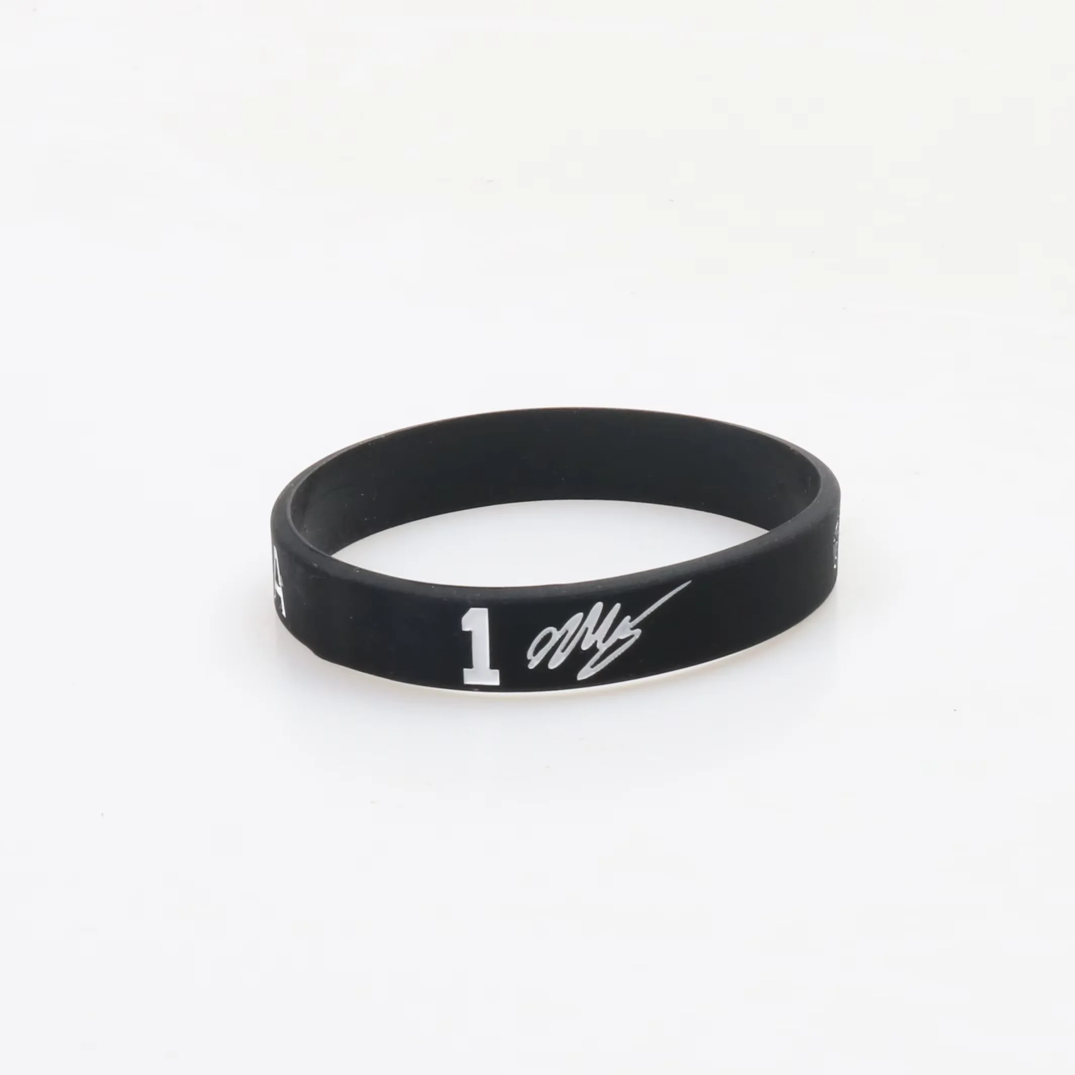Silicone Bracelets 1 PC Silicone Bracelets Basketball Player Fashion Outdoor Sport Birthday Gift Souvenir Resilient Not Fading Wristband
