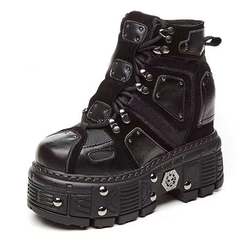 Genuine Leather Motorcycle Boots Height Increasing Platform Rivet Women Ankle Boots Winter Plush Ladies Short Botas Equestrian