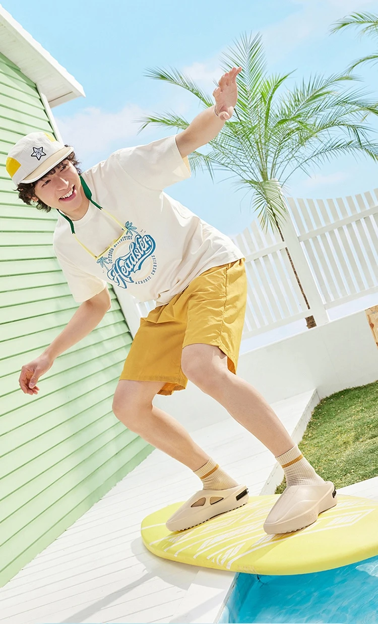 شباشب رجالية جوكر سايبر 361 درجة عصرية ناعمة مضادة للبكتيريا قابلة للتنفس للشاطئ خفيفة الوزن ومريحة للرجال 672521104