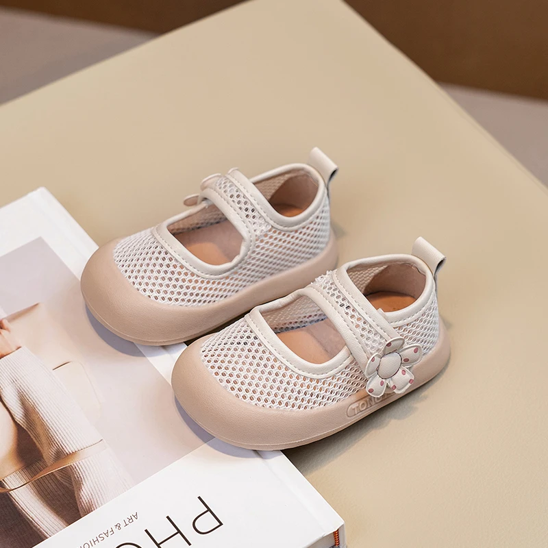 Breathable Mesh Girls Casual Sneakers Soft Sole