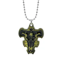 Collana nera con trifoglio a cinque foglie con logo dei cavalieri magici Gioielli con ciondolo per animazione da gioco di moda per il commercio all'ingrosso 8