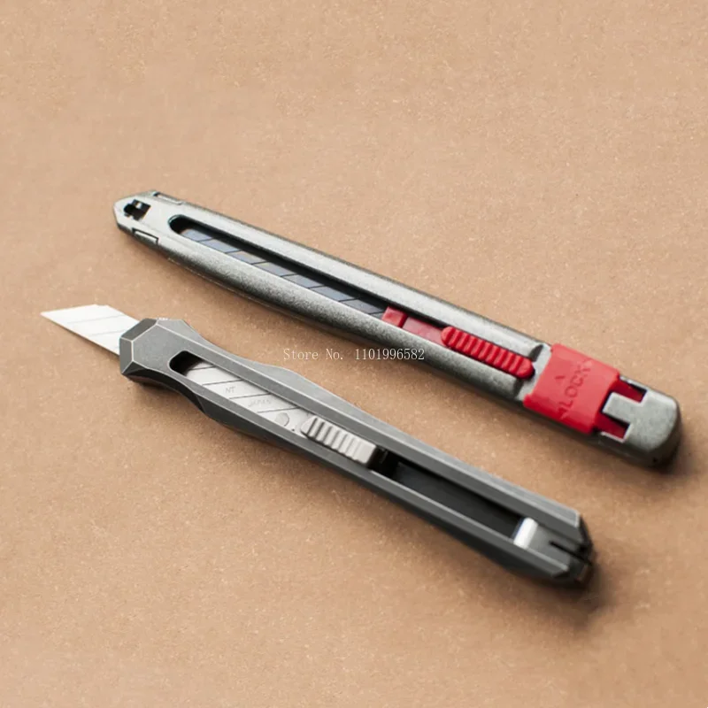 Leather Cutting Tool Zinc Alloy Safety Lock Utility Knife 30&deg; Acute Angle Knife Blade Leather Craft Bag/belt/watch Band Cutting and Engraving Tool leather tool cutting knife art knife leather working tools craft cutting tool leather cutting tool leather skiving knife leather cutting knife craft cutting blade
